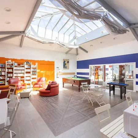 Haizea Climatise 2 A 4 Pers 2 Sdb Calme Avec Piscine A Pays Basque 25 Min Des Plages Alpehytte