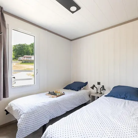 Haizea Climatise 2 A 4 Pers 2 Sdb Calme Avec Piscine A Pays Basque 25 Min Des Plages Hasparren